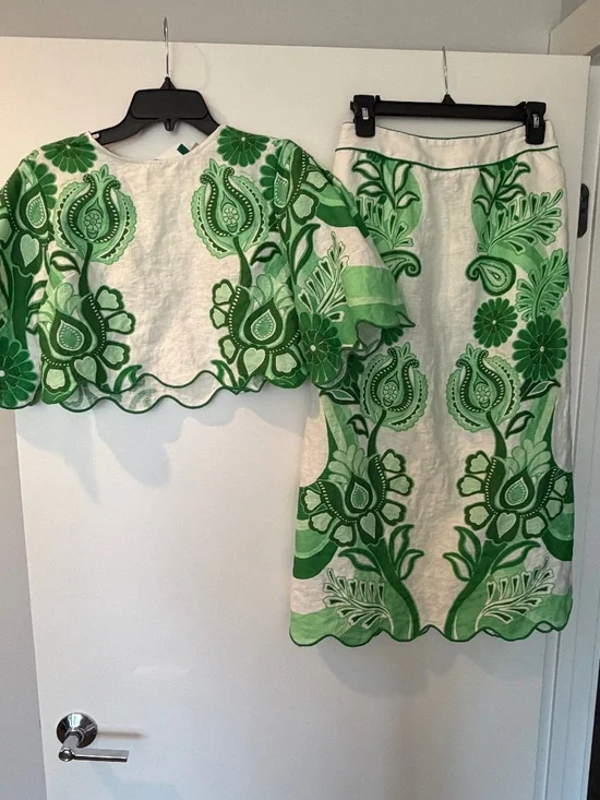 Farm Rio Festival Green Midi Skirt & Blouse - Picture 1 of 16